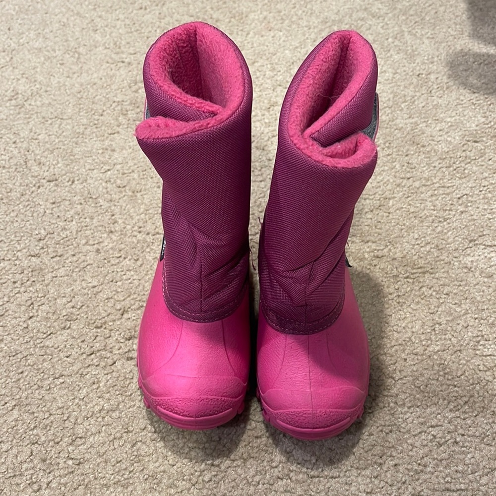 Tundra snow boots 8